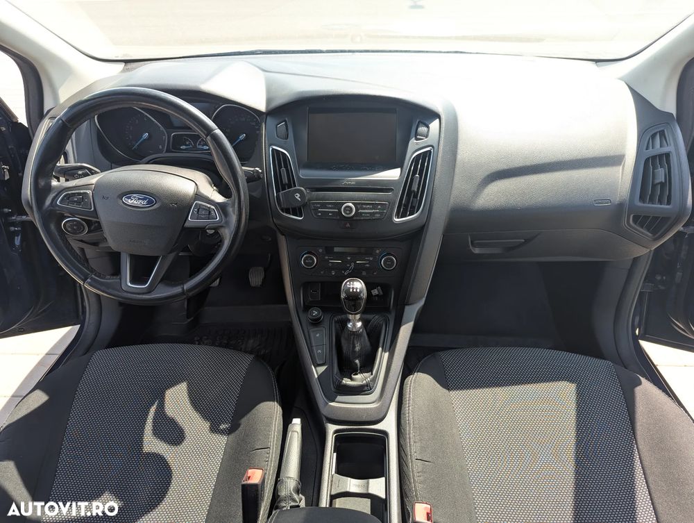 Ford Focus 1.0 EcoBoost Trend - 9