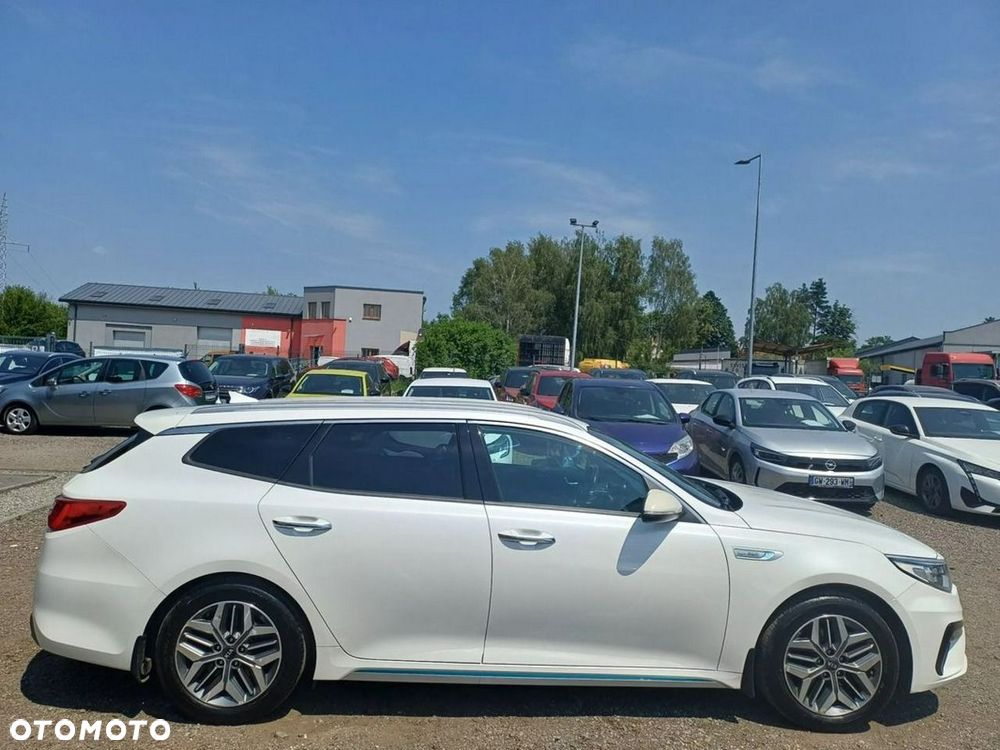 Kia Optima Sportagon 2.0 GDI Attract - 8