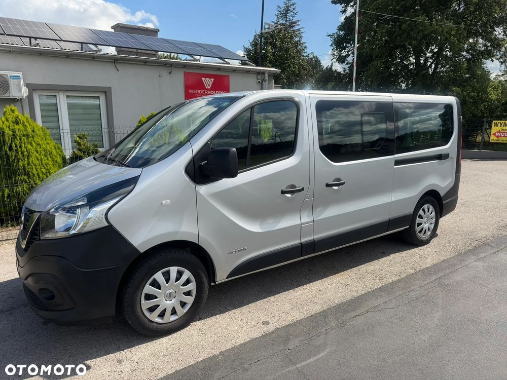 Nissan NV300 - 11