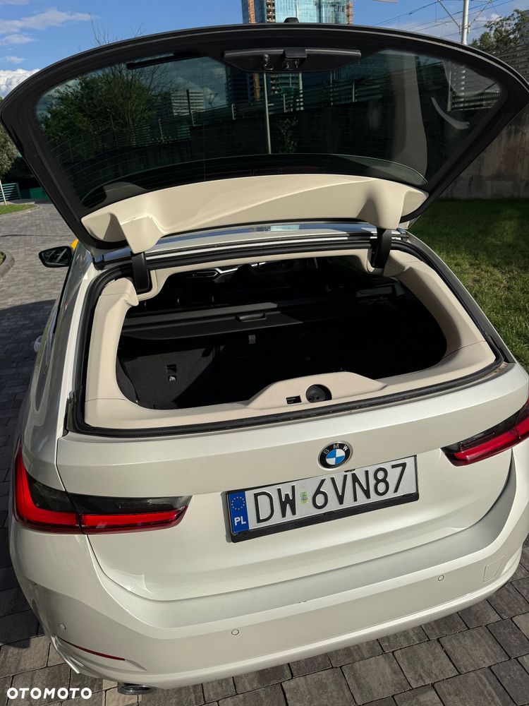 BMW Seria 3 320d xDrive Luxury Line sport - 21