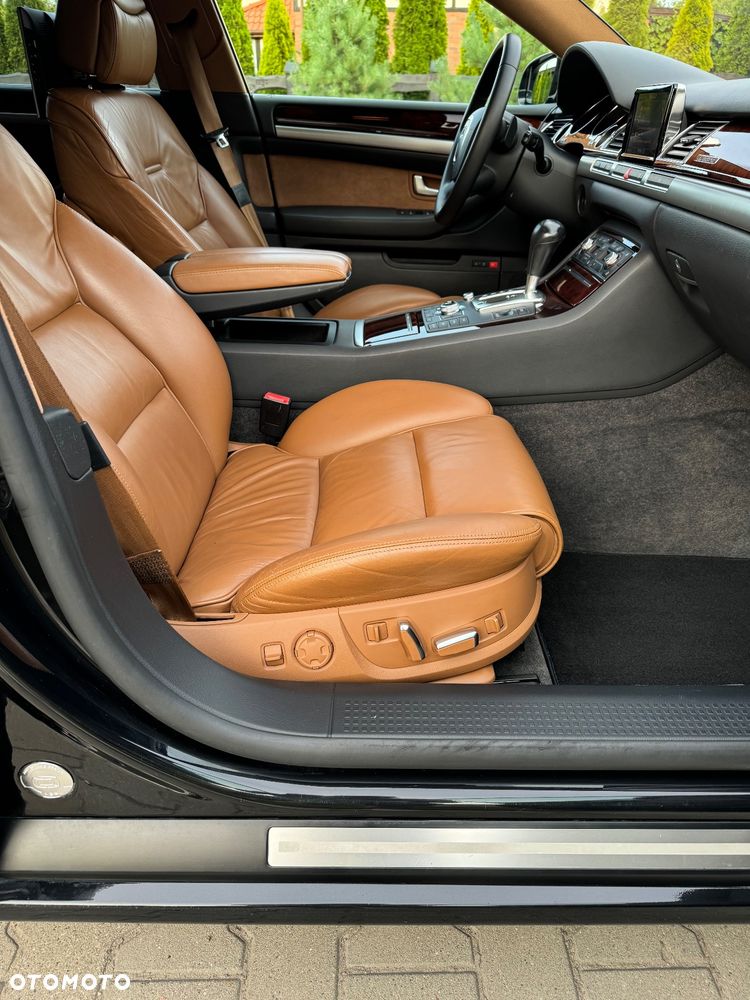 Audi A8 4.2 TDI L Quattro - 15