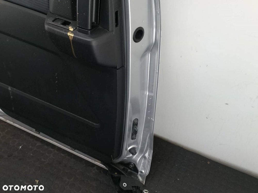 DRZWI TYŁ LEWY  MAZDA 5 I 22V - 3