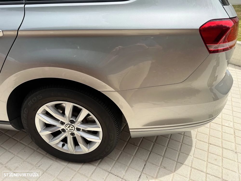 VW Passat Variant 1.6 TDI BlueMotion - 15