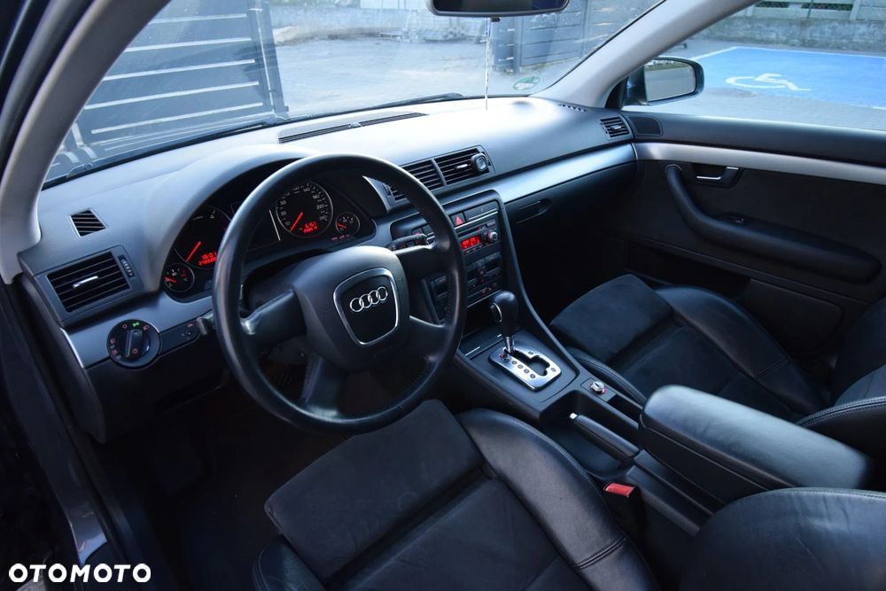Audi A4 Avant - 16