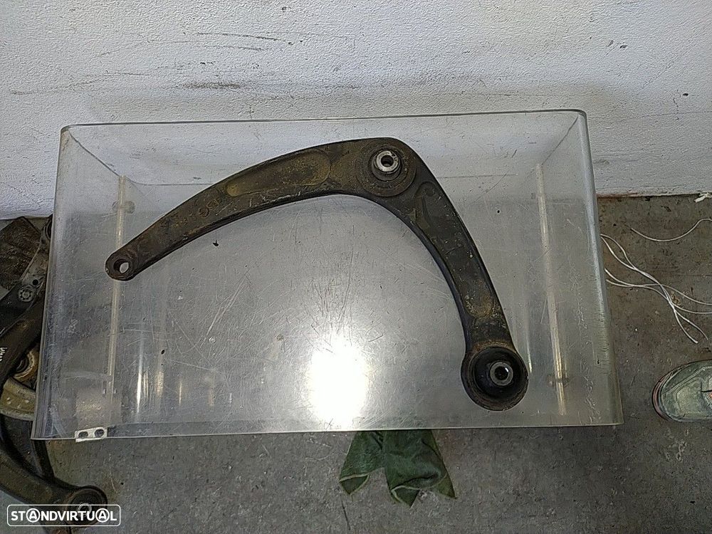 Braço Suspensão Frente Direito Peugeot 307 Break (3E) - 5