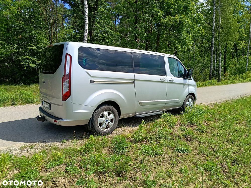 Ford Tourneo Custom - 4