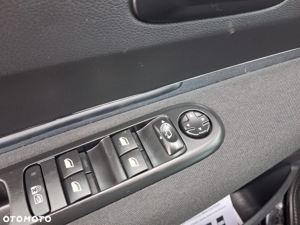 Peugeot 5008 BlueHDI 120 Stop & Start Allure - 22