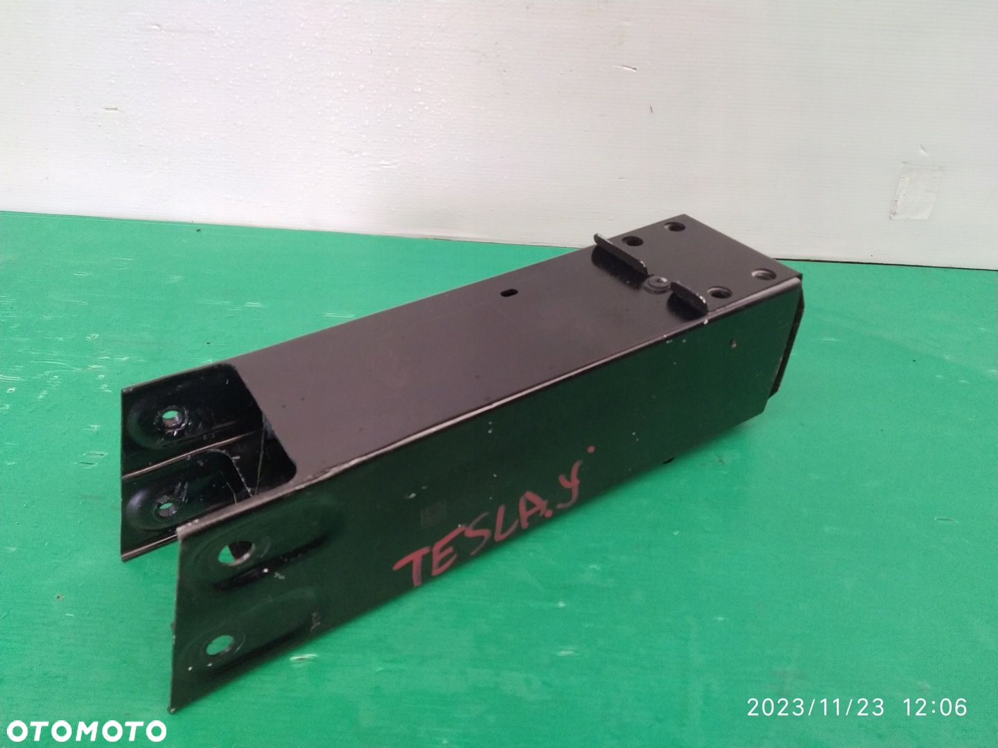 STREFA ZGNIOTU ODBÓJ TESLA MODEL Y 1487462 ORYG - 2