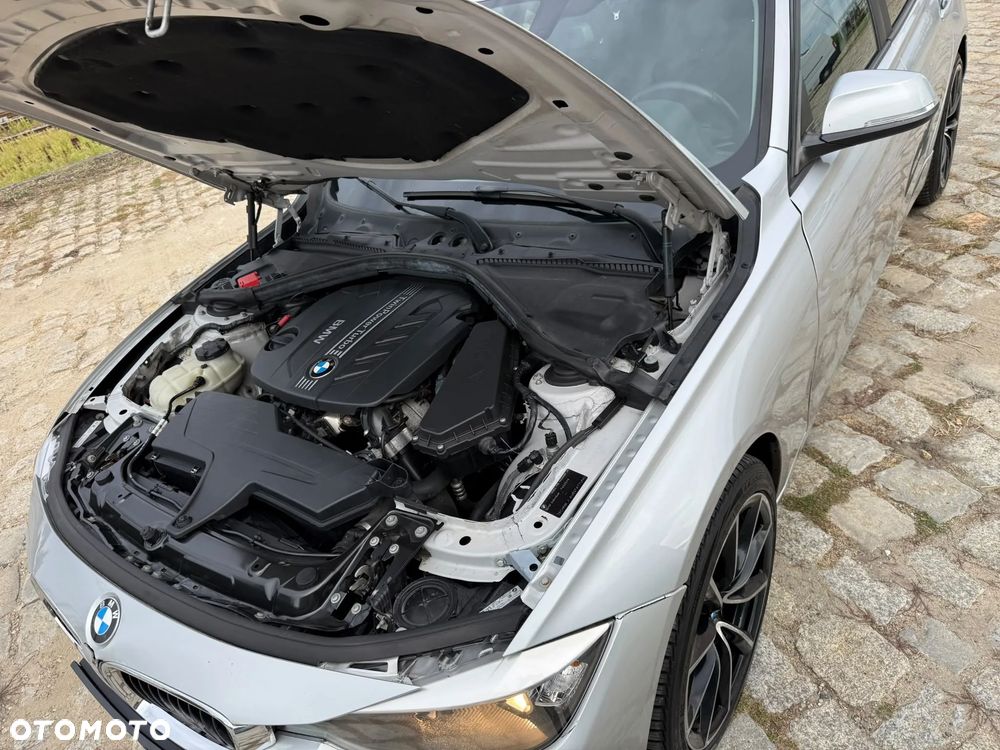BMW Seria 3 - 21