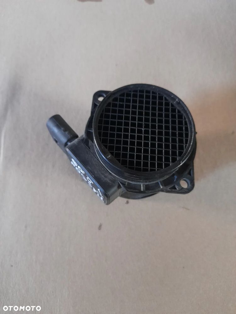 Przepływomierz KIA Hyundai 2.0 B 28164-23700 - 3