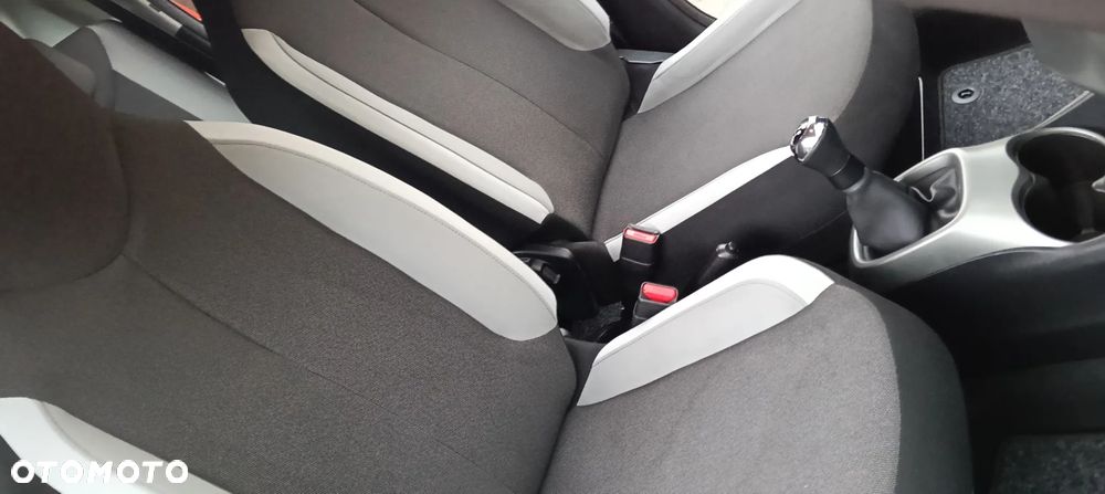 Toyota Aygo - 13