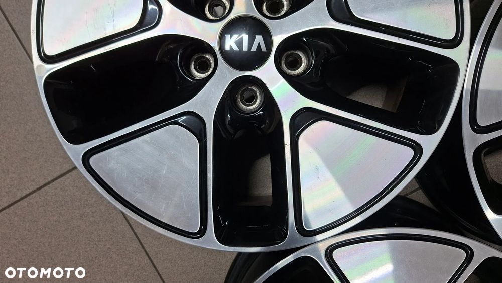 Felgi Aluminiowe 17 Kia Optima Hybryda 5x114.3 ET 44 - 12