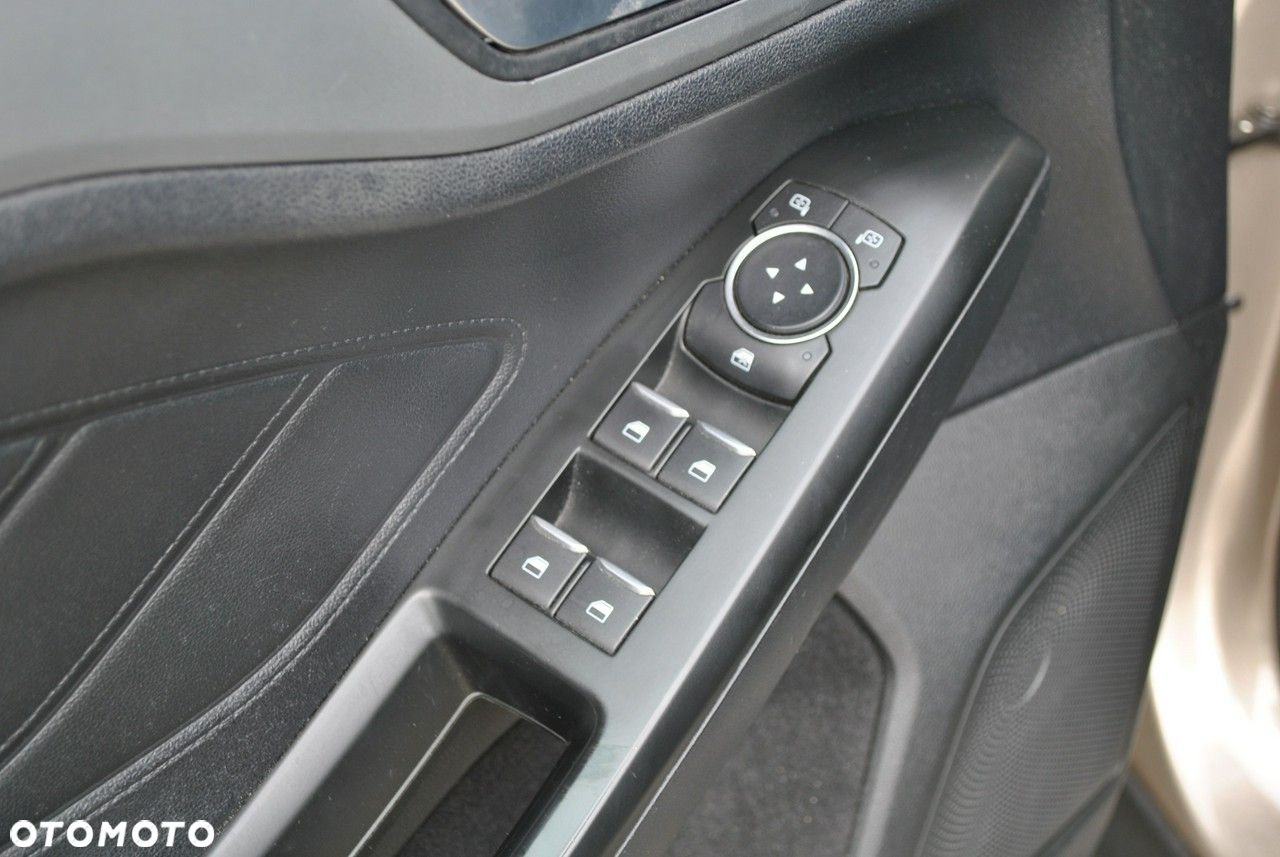 Ford Focus 1.0 EcoBoost Trend - 13
