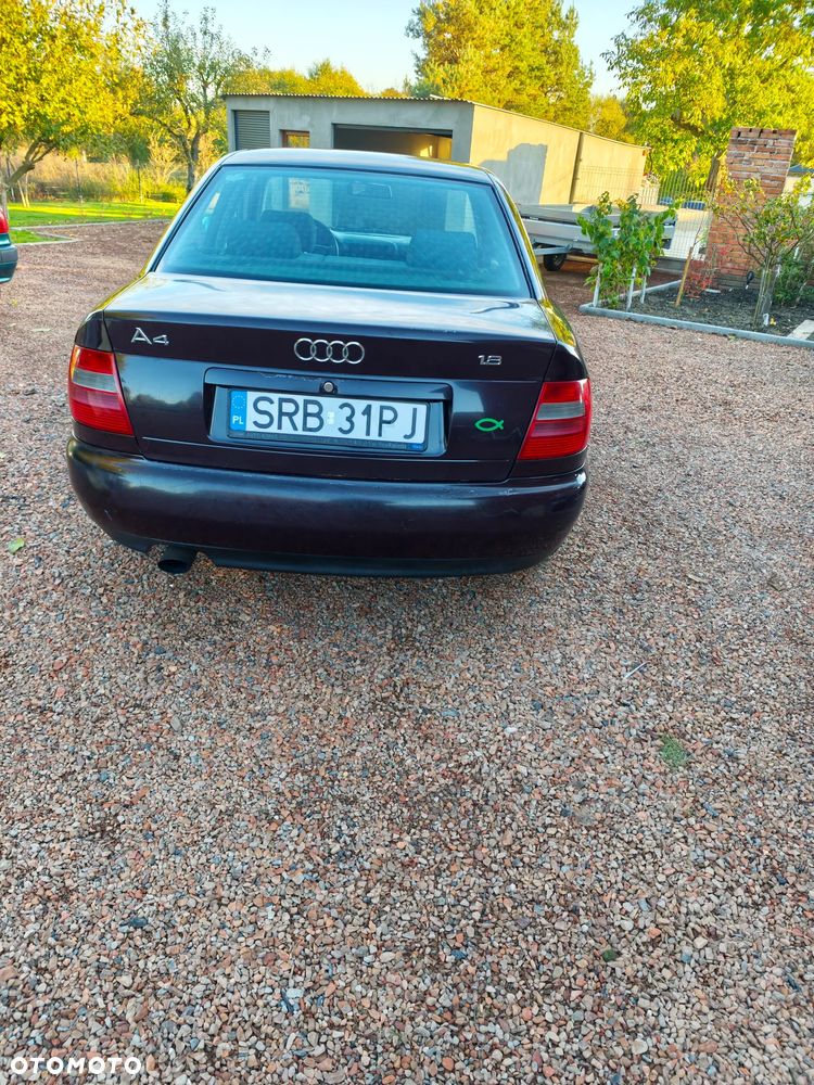 Audi A4 Limousine - 13