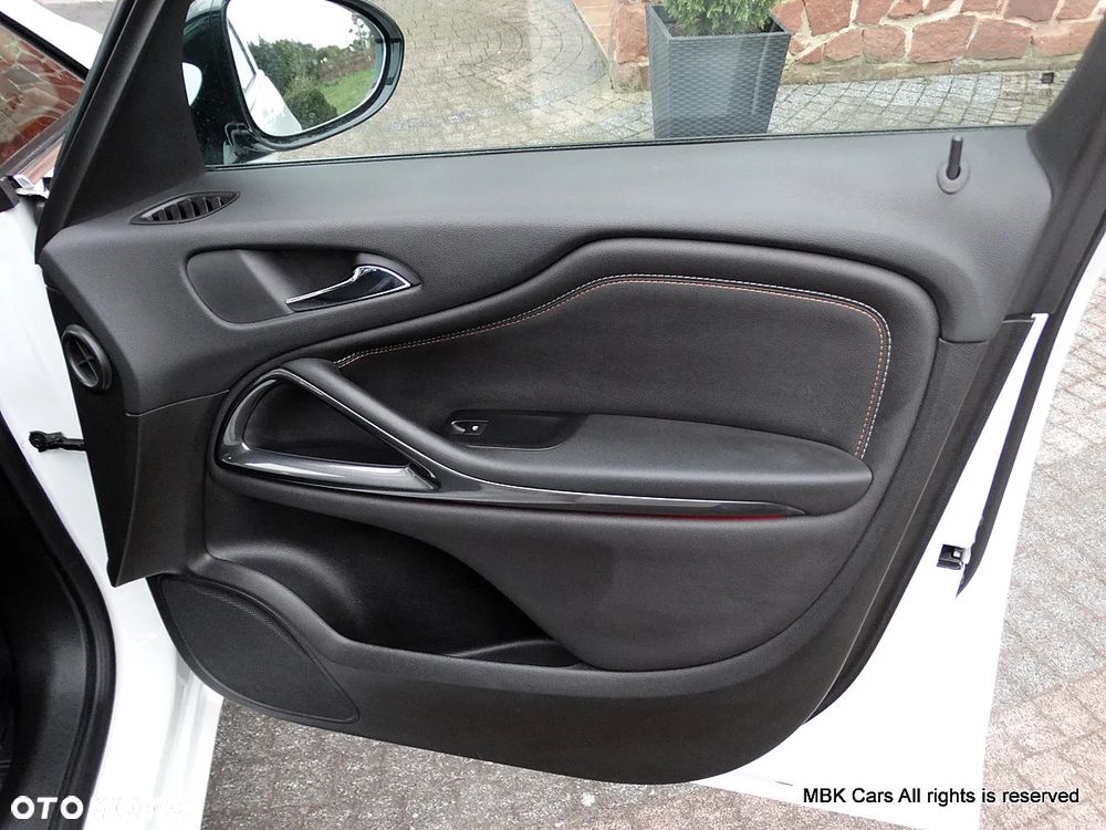 Opel Zafira 1.4 Turbo Innovation - 24