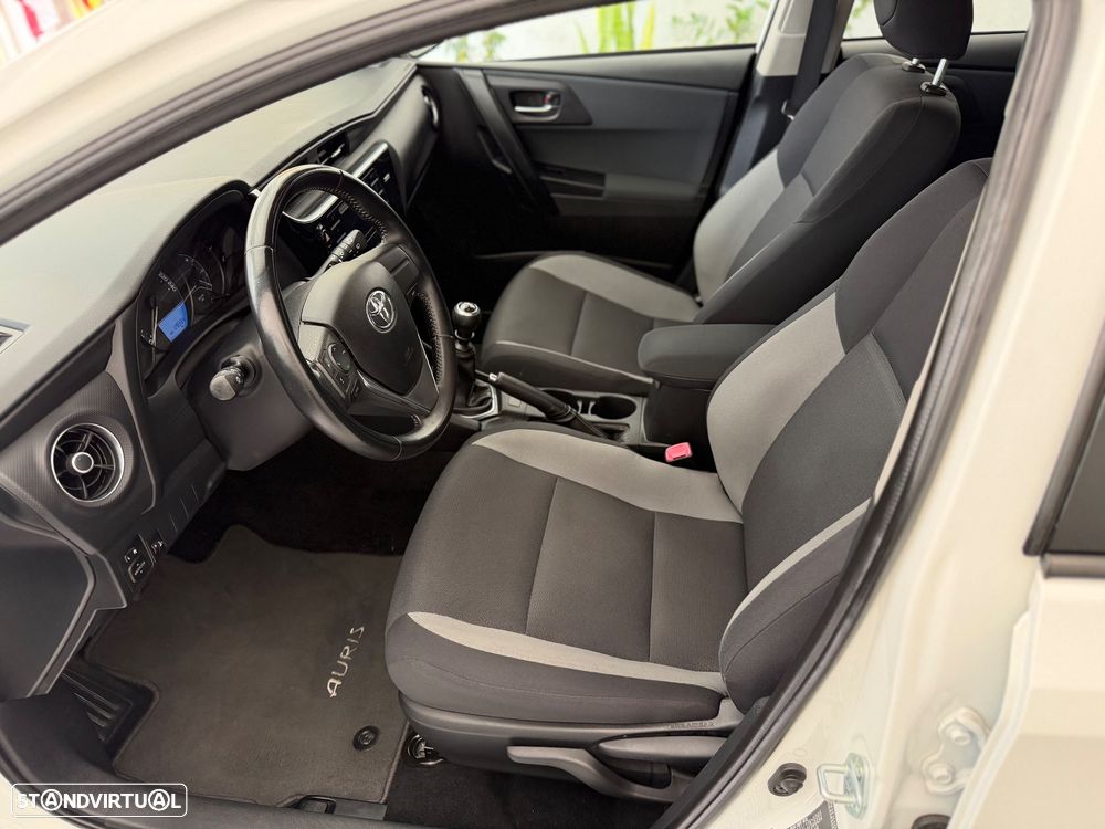 Toyota Auris 1.4 D-4D ACtive - 10