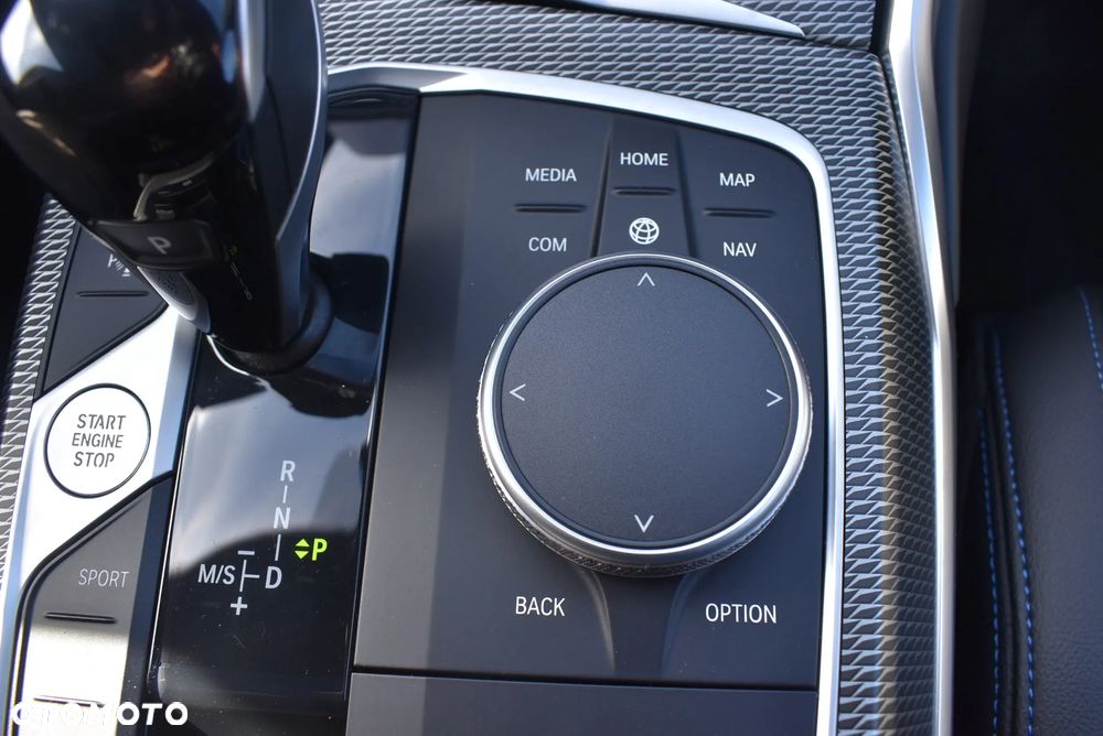 BMW Seria 3 320d xDrive MHEV M Sport sport - 31