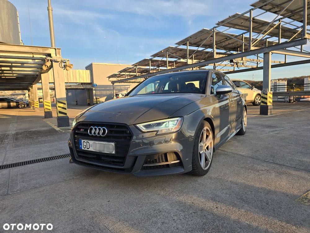 Audi S3 S tronic - 1