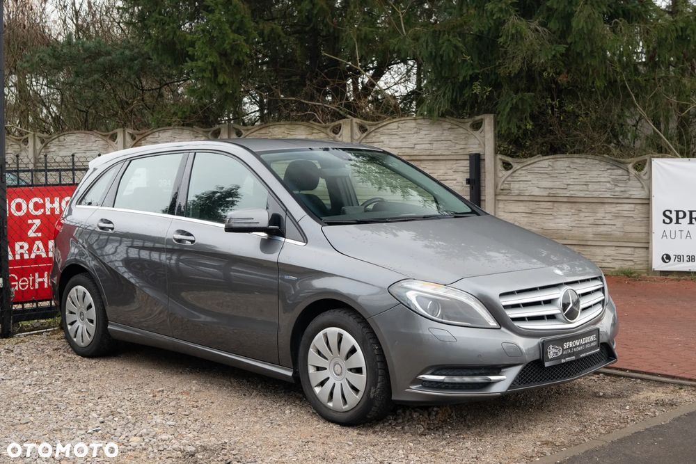 Mercedes-Benz Klasa B 180 BlueEFFICIENCY Edition - 4