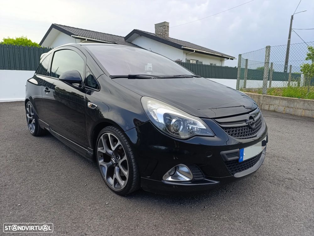 Opel Corsa 1.6 Turbo OPC - 2