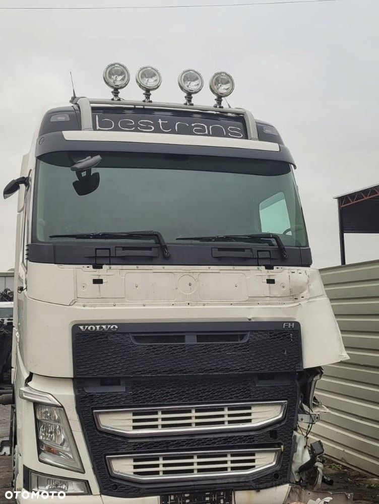 KOMPLETNA KABINA VOLVO FH4 GLOBETROTTER XL EURO 6 EUROPA - 7