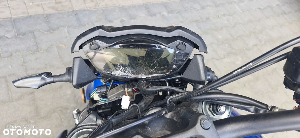 Suzuki GSX 1000 - 27