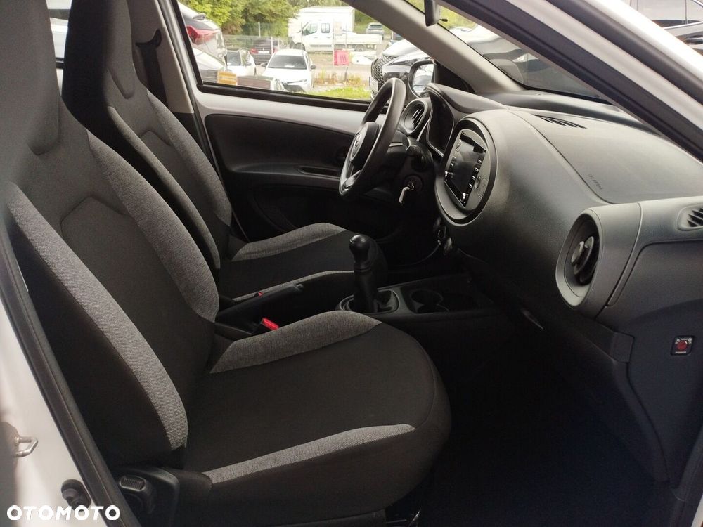 Toyota Aygo X - 9