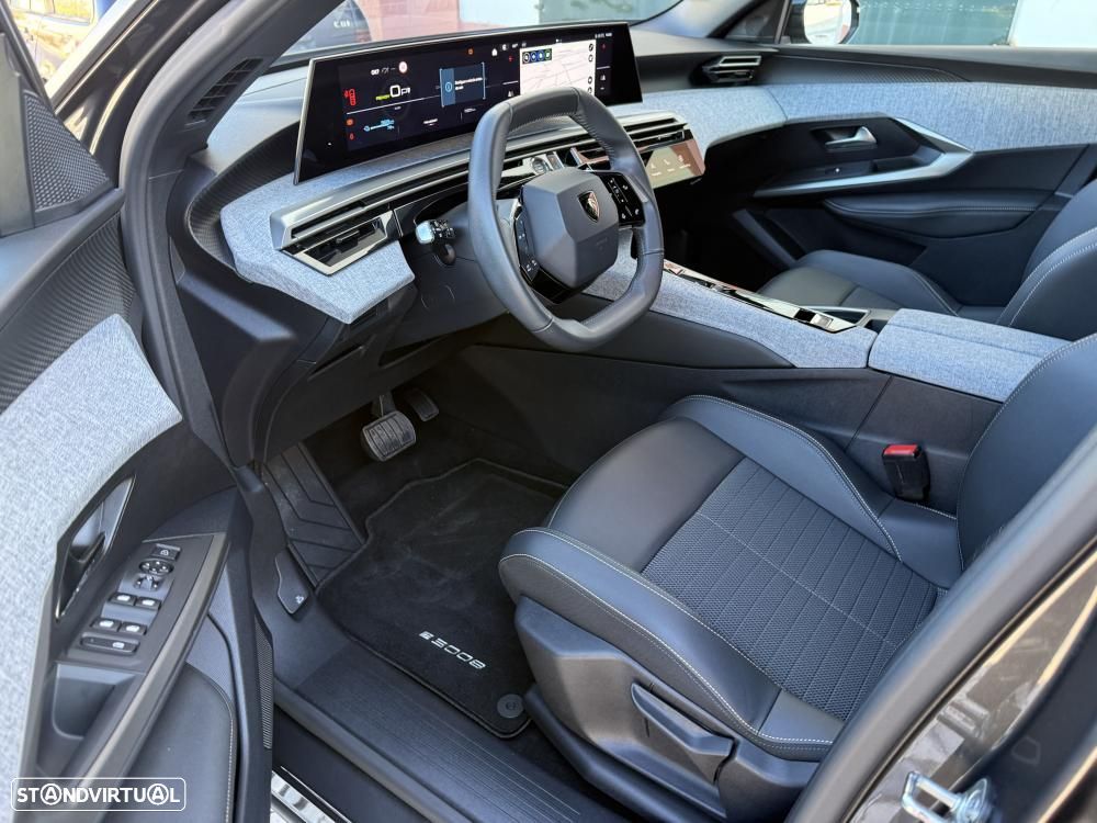 Peugeot E-3008 73 kWh Allure - 14