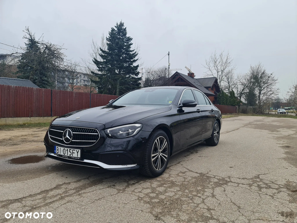 Mercedes-Benz Klasa E 200 9G-TRONIC