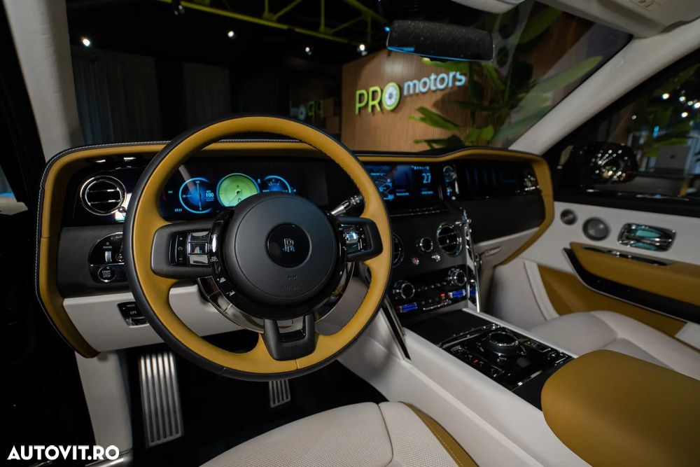 Rolls-Royce Cullinan - 38