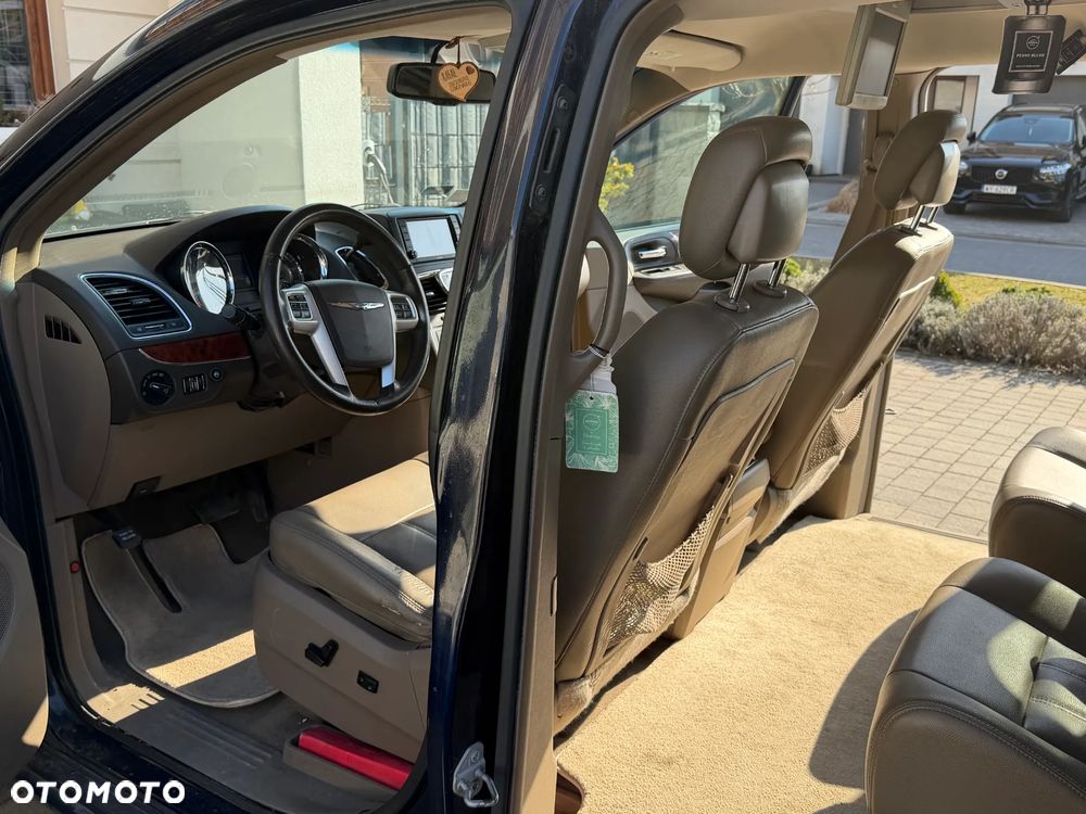 Chrysler Town & Country 3.6 Touring - 3