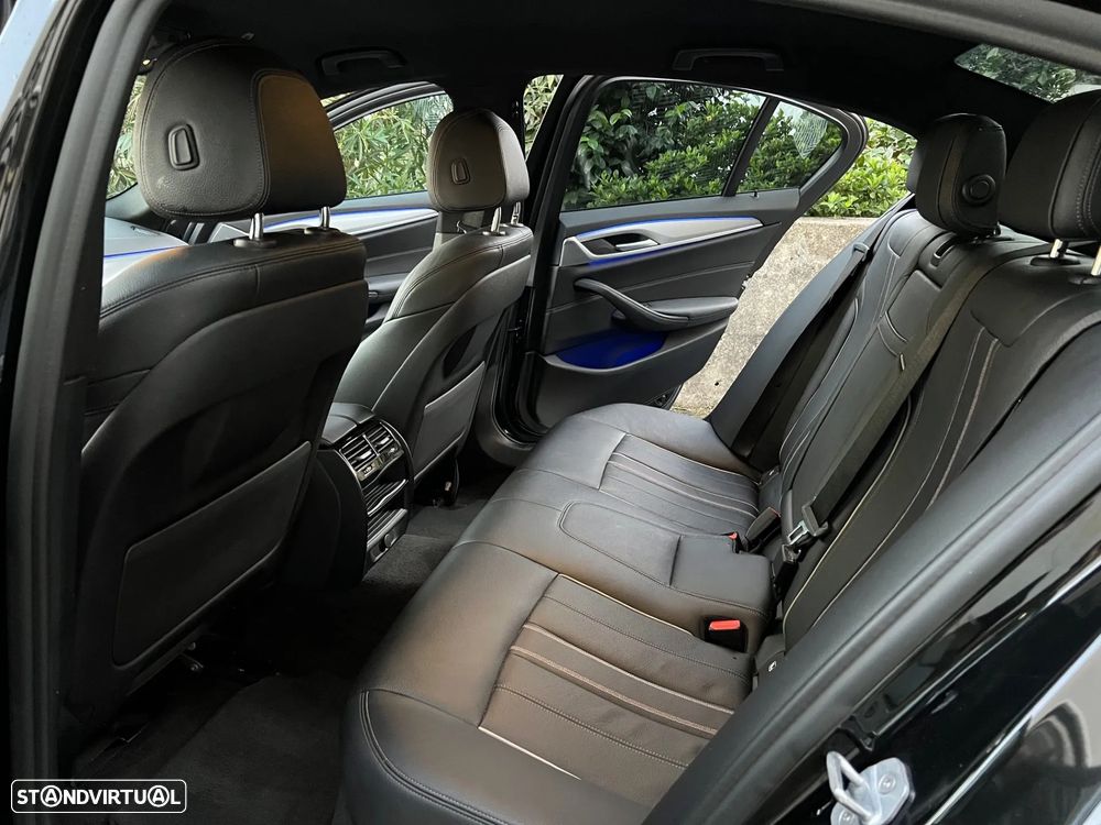 BMW 520 d Pack M Auto - 27