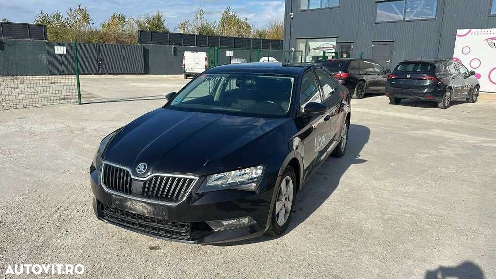 Dezmembram  Skoda Superb 2017-2018 2.0 Tdi 150 Cp CRL, DFGA - 2