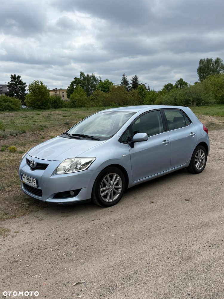 Toyota Auris 1.4 D-4D Luna - 1