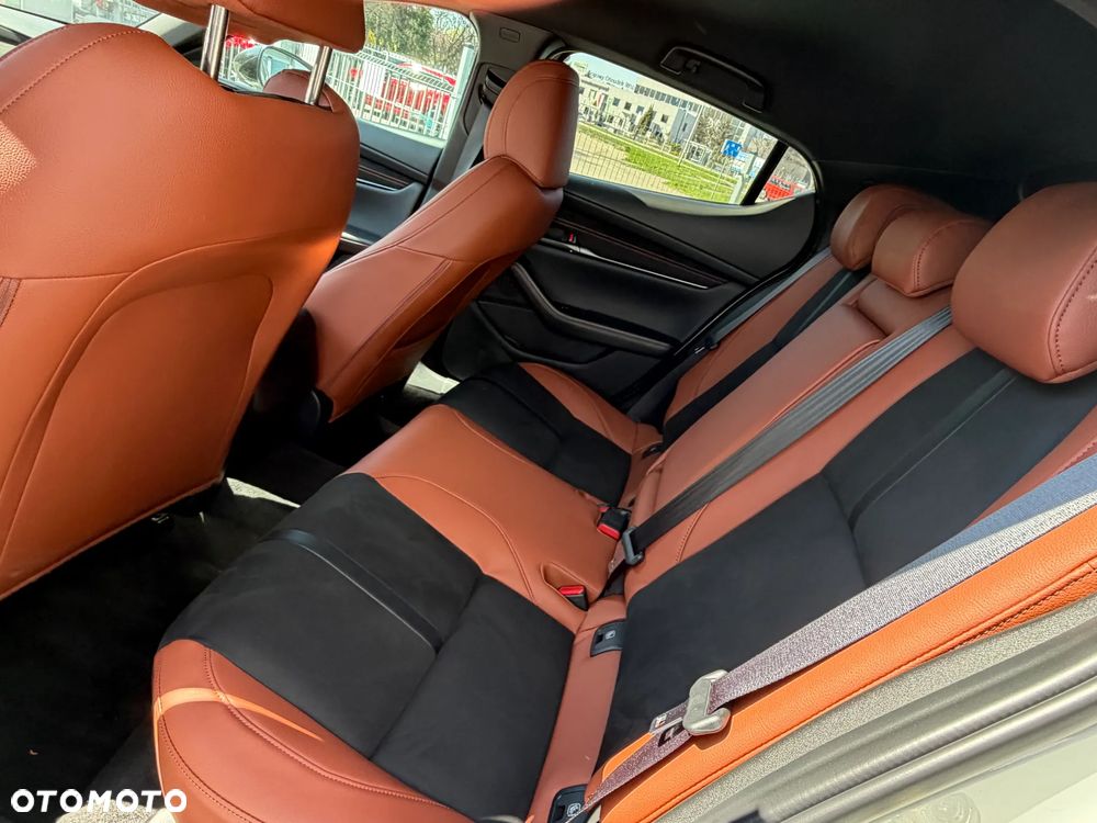 Mazda 3 e-SKYACTIV-X 186 M HYBRID DRIVE NAGISA - 11