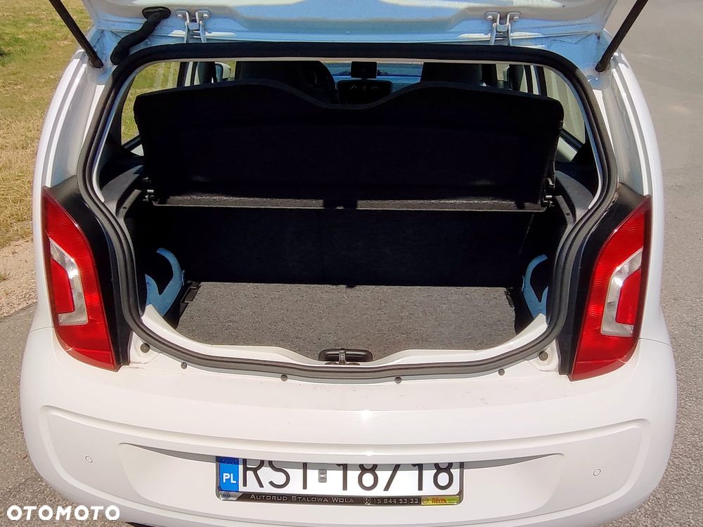 Volkswagen up! 1.0 high - 10