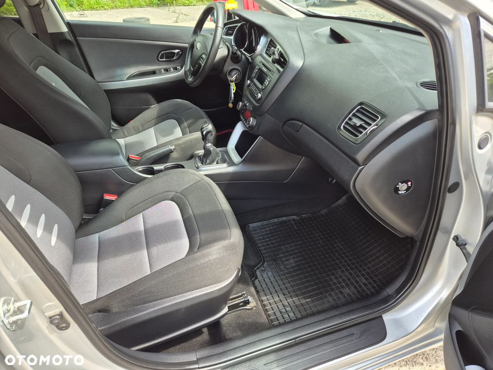 Kia Ceed 1.6 CRDi L - 8