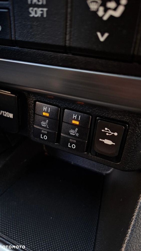 Toyota Auris 1.6 Sol - 32