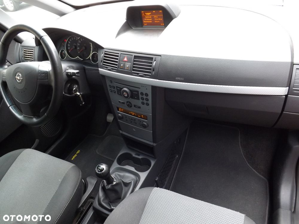 Opel Meriva 1.6 Enjoy - 17