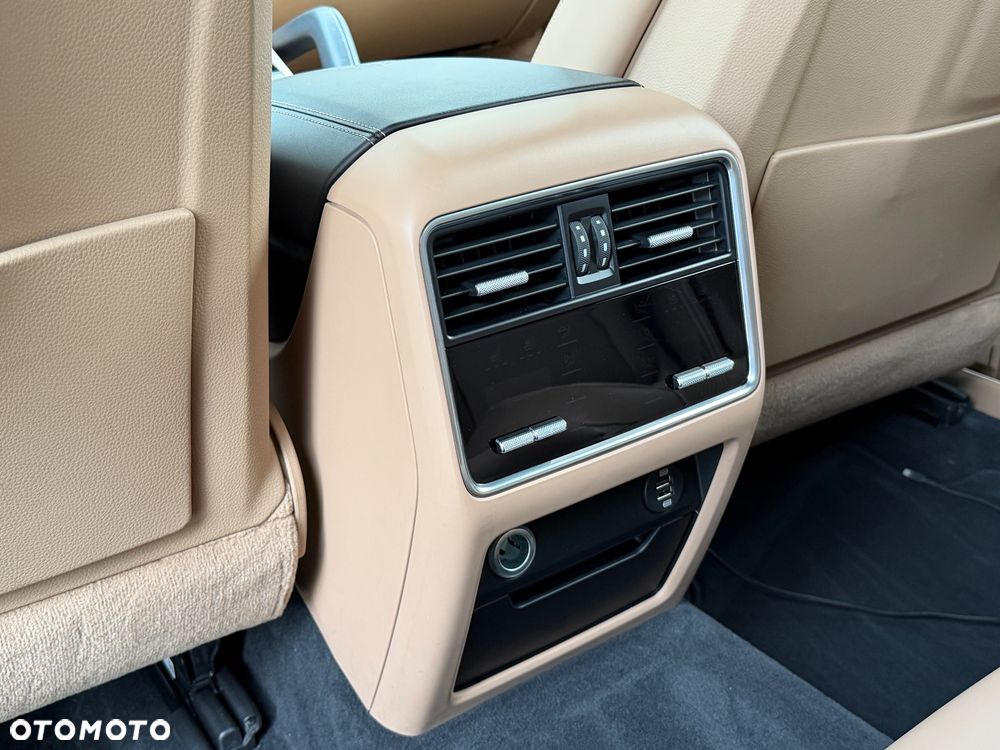Porsche Cayenne - 13