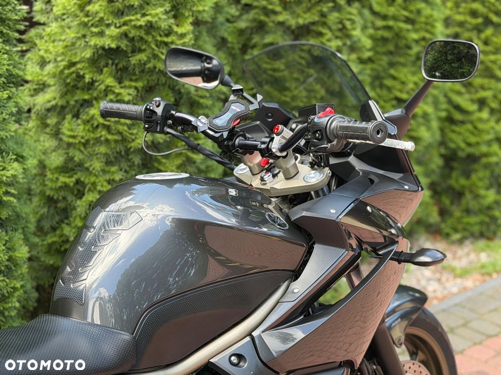 Yamaha XJ - 14