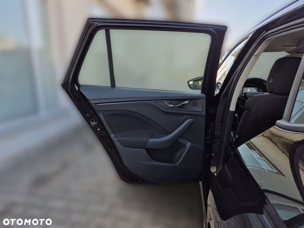 Skoda Kamiq 1.0 TSI Drive - 17
