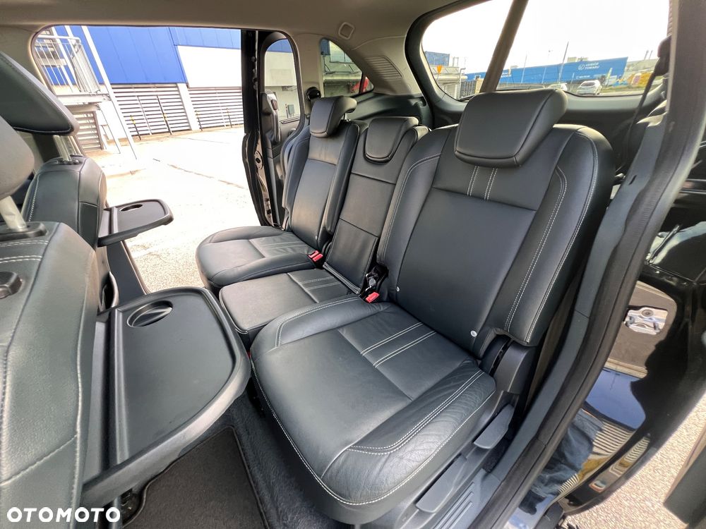Ford Grand C-MAX - 29