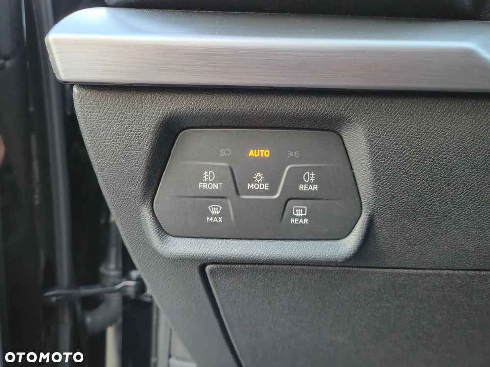Seat Leon 2.0 TDI DSG FR Plus - 33