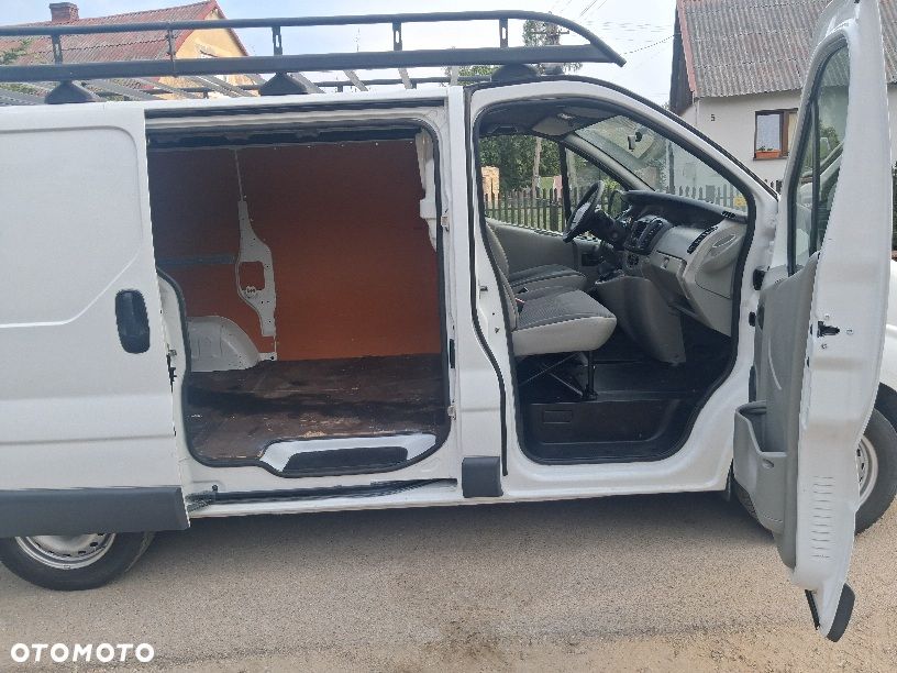 Renault Trafic - 12