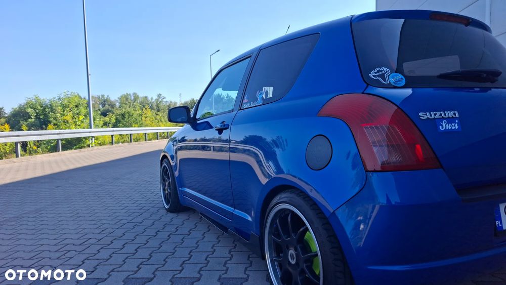 Suzuki Swift 1.5 GS - 4