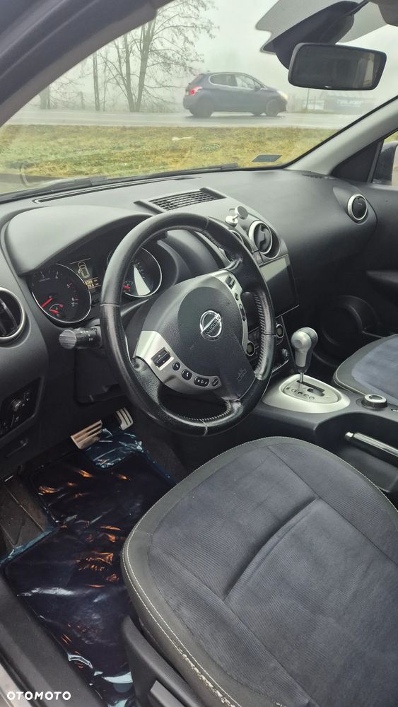 Nissan Qashqai+2 - 6