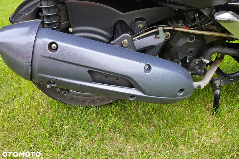 Kymco Downtown - 12