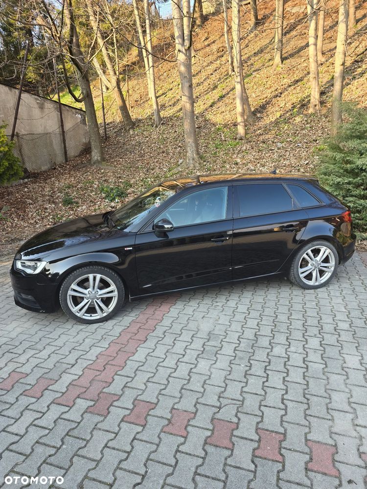 Audi A3 Sportback - 2