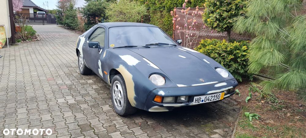 Porsche 928 - 2